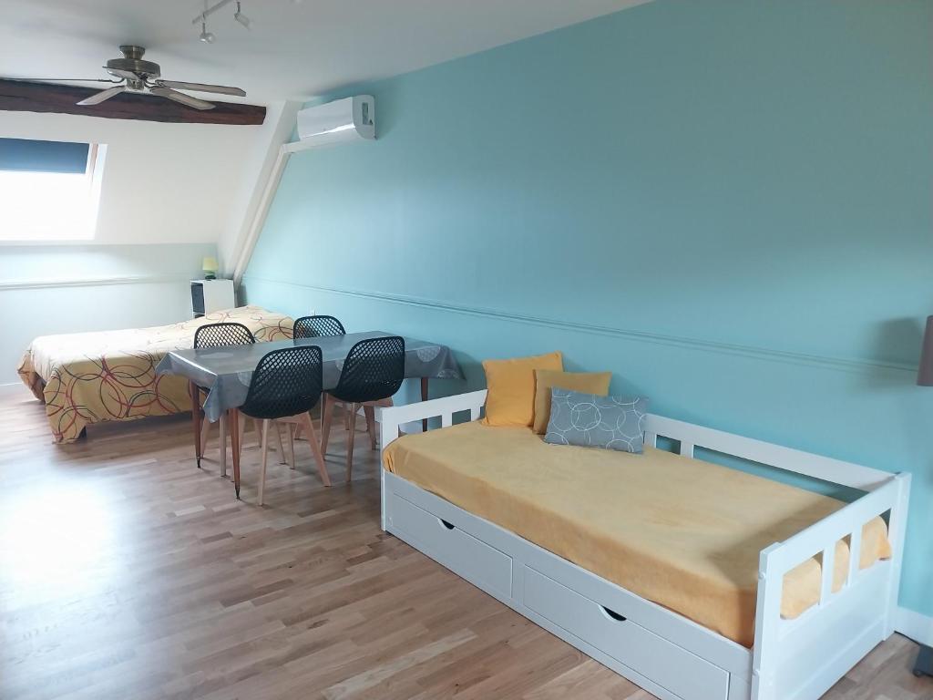 Gallery image of Vanessa et Julien 2 in Vailly-sur-Sauldre