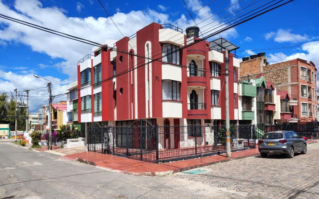 Το κτήριο όπου στεγάζεται  το διαμέρισμα