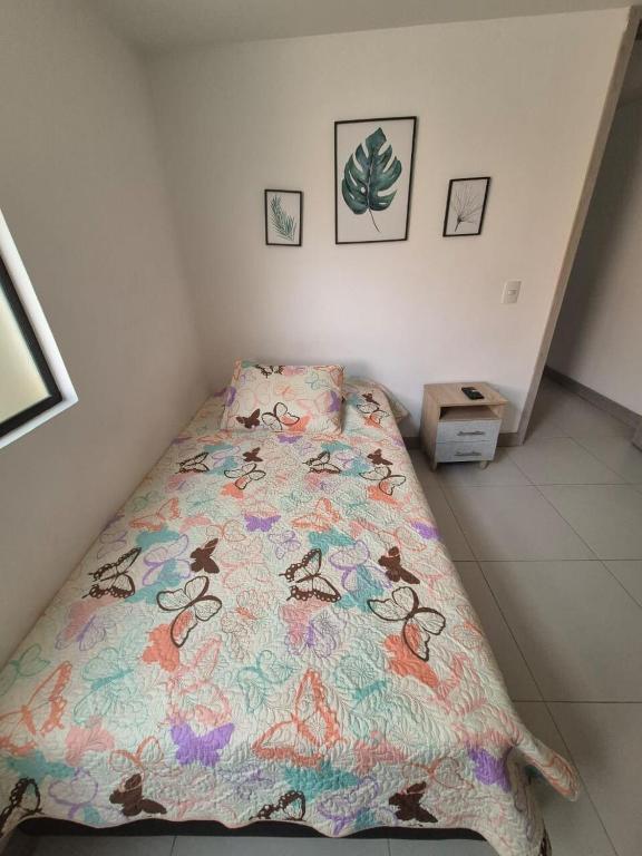 Postel nebo postele na pokoji v ubytování Apartamento Luareles-San joaquin-Balcon