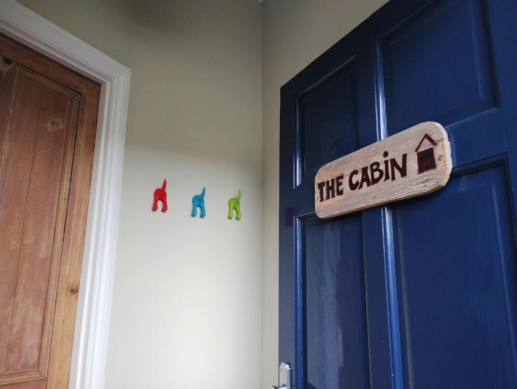 The Cabin: Great Views,Garden,Close to Town, Quiet