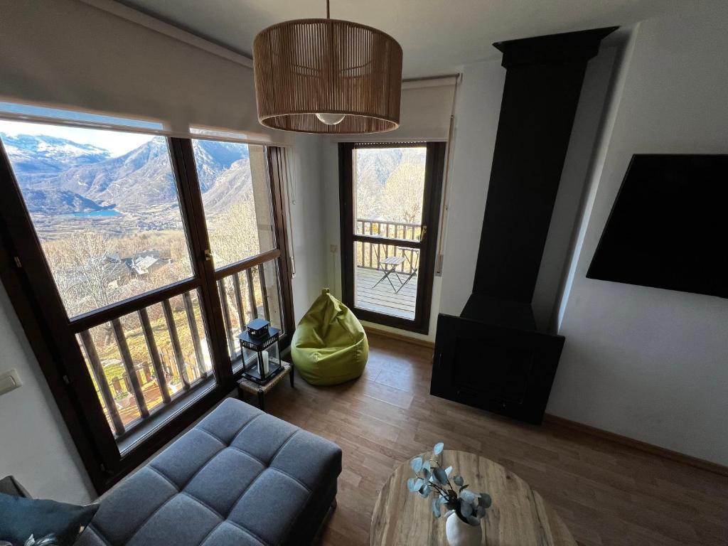 Nespecifikovaný výhled na hory nebo výhled na hory při pohledu z apartmánu