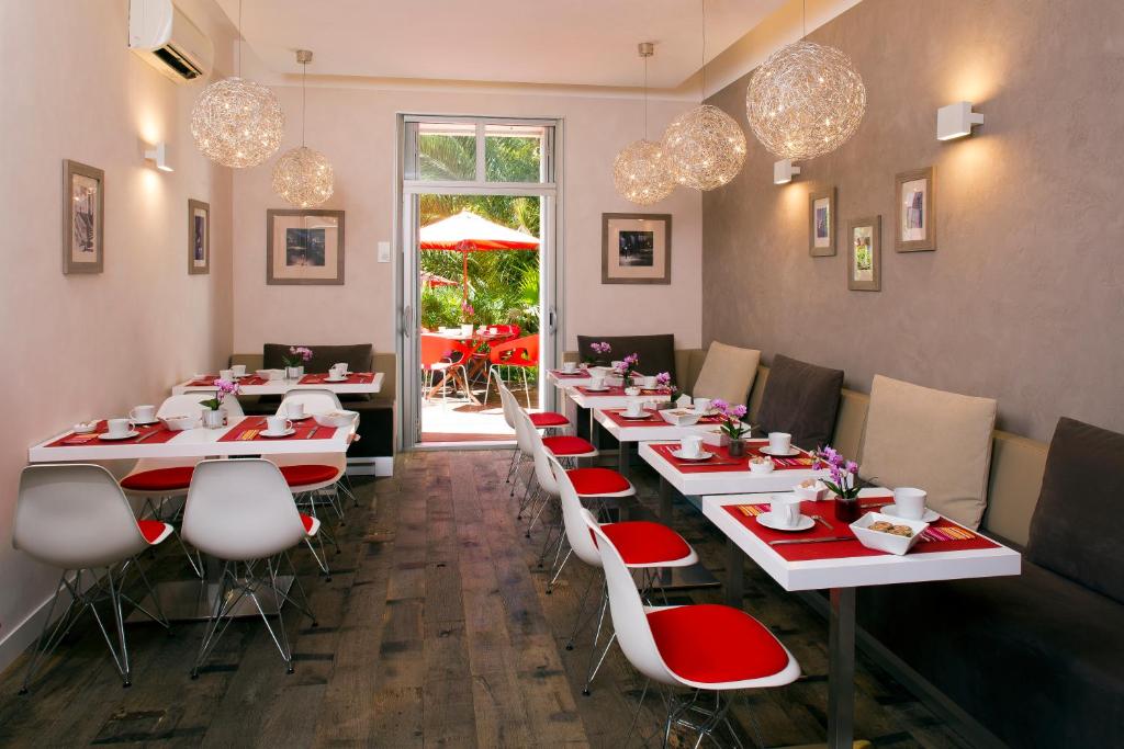 Restaurace v ubytování Hotel des Arceaux