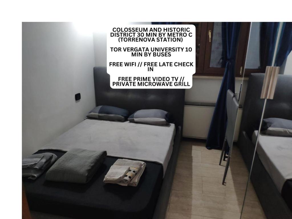 Postel nebo postele na pokoji v ubytování Mini Deluxe Room - Close to Metro C