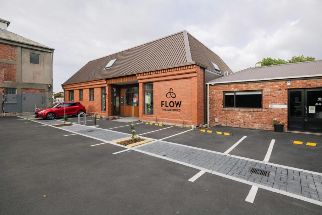 Tranquil 2 Bedroom Oasis, sleeps 6