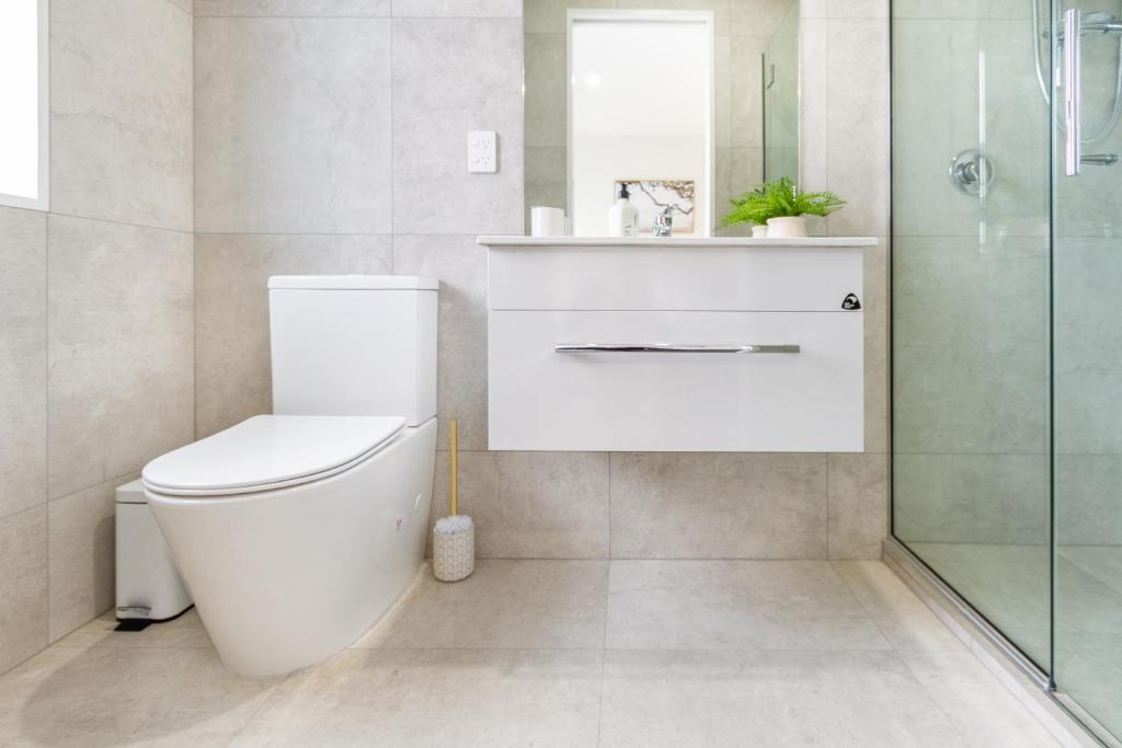 Prime Family 4 Bedroom Retreat Near Stadium & Cafe - Resim 38