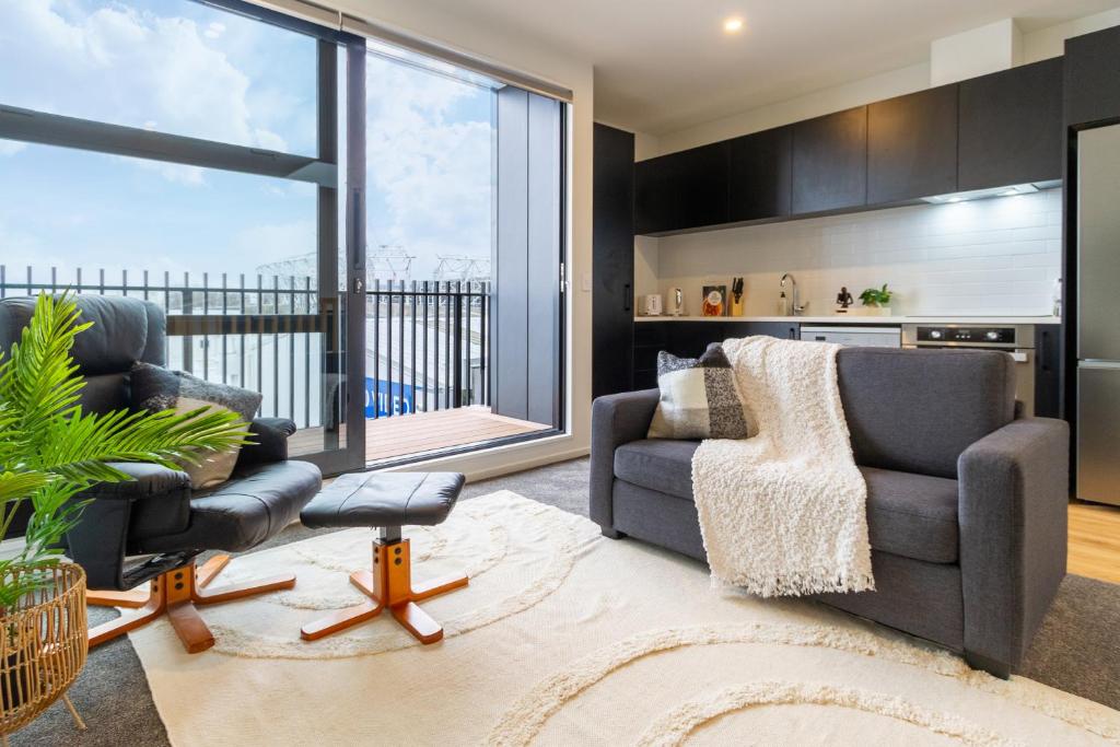 Prime Family 4 Bedroom Retreat Near Stadium & Cafe - Resim 42