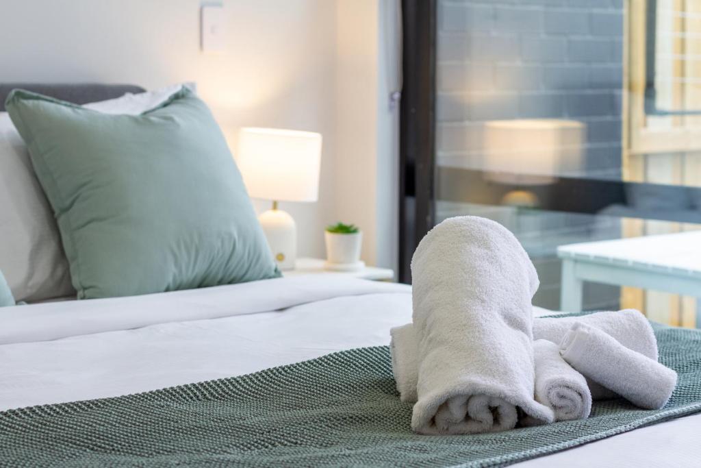 Prime Family 4 Bedroom Retreat Near Stadium & Cafe - Resim 44