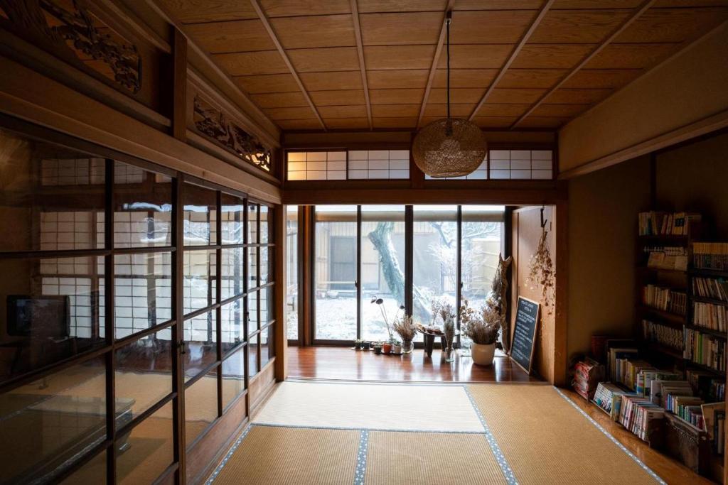 Fotografie z fotogalerie ubytování ゲストハウス メグルヤ 中山道柏原宿 v destinaci Maibara