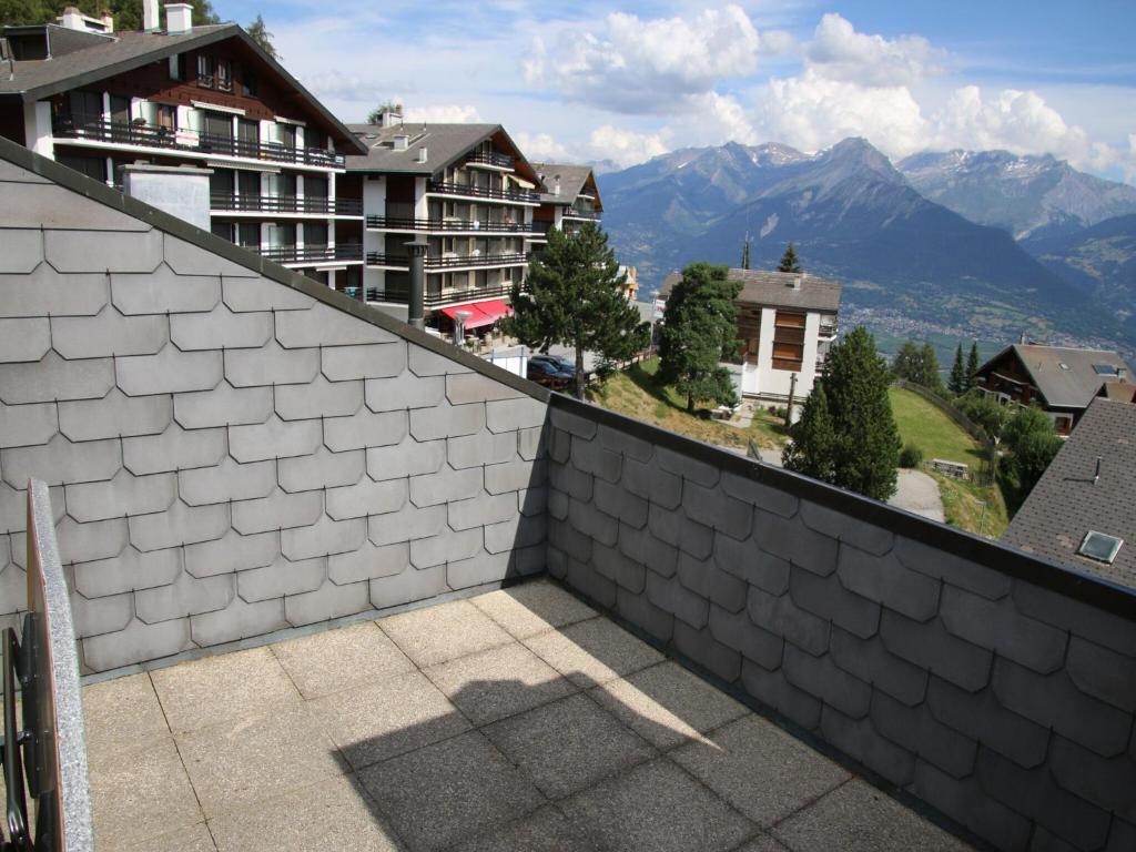 Nespecifikovaný výhled na hory nebo výhled na hory při pohledu z luxury tent