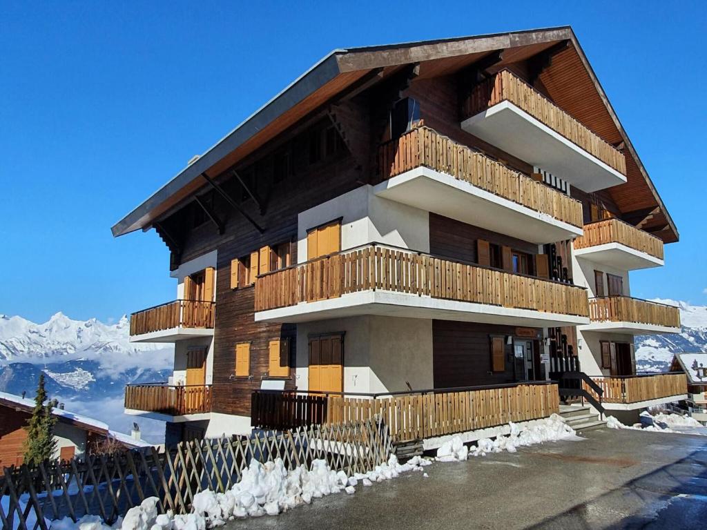 Apartment in Veysonnaz with Stunning Views