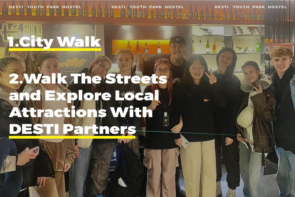 長沙市にあるChangsha Desti Youth Park Hostel Wuyi Squareの一団