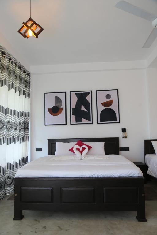 Postel nebo postele na pokoji v ubytování Go Yala Hostel