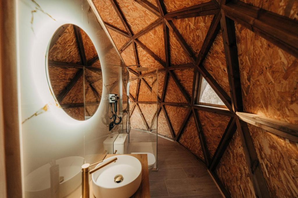 Koupelna v ubytování El Molí Glamping