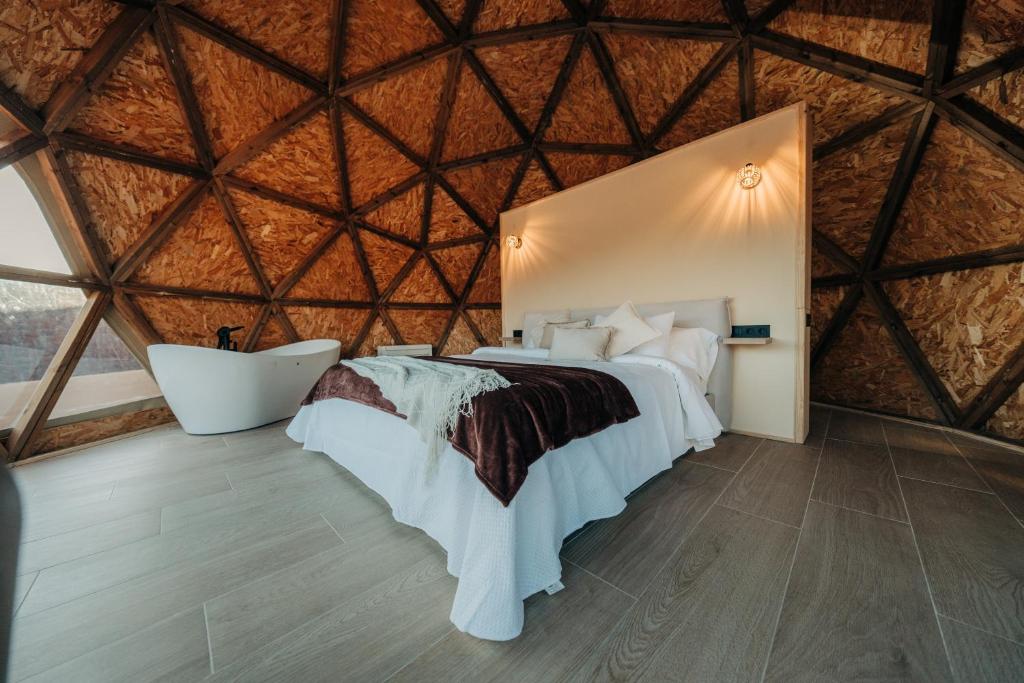 El Molí Glamping Escapada Romántica - Grote Tweepersoonskamer