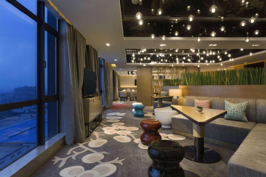 Posezení v ubytování Wyndham JinJiang Hotel