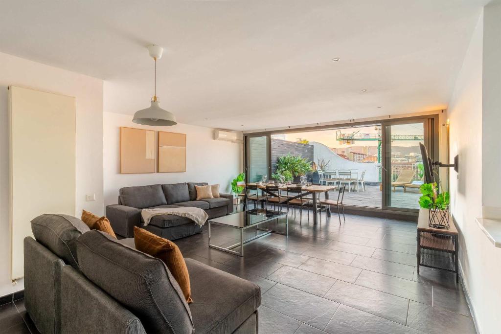 Posezení v ubytování The Collection Barcelona - Amazing 3 bedroom penthouse in Plaza España