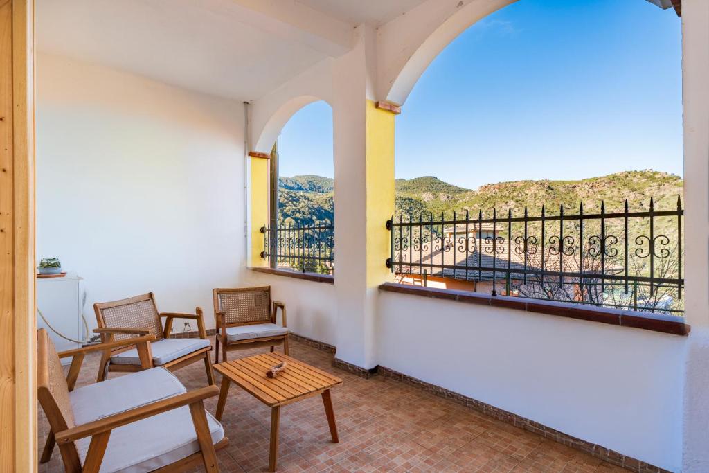 Nespecifikovaný výhled na hory nebo výhled na hory při pohledu z apartmánu