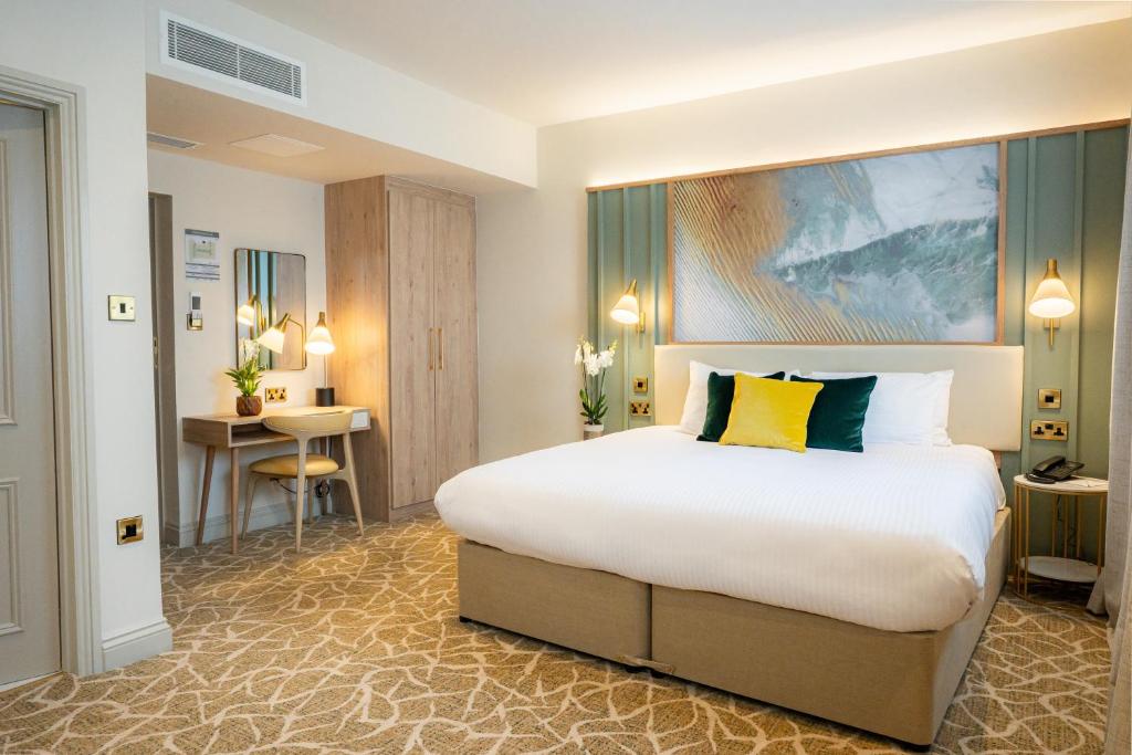 
Classic Family 3 Room
