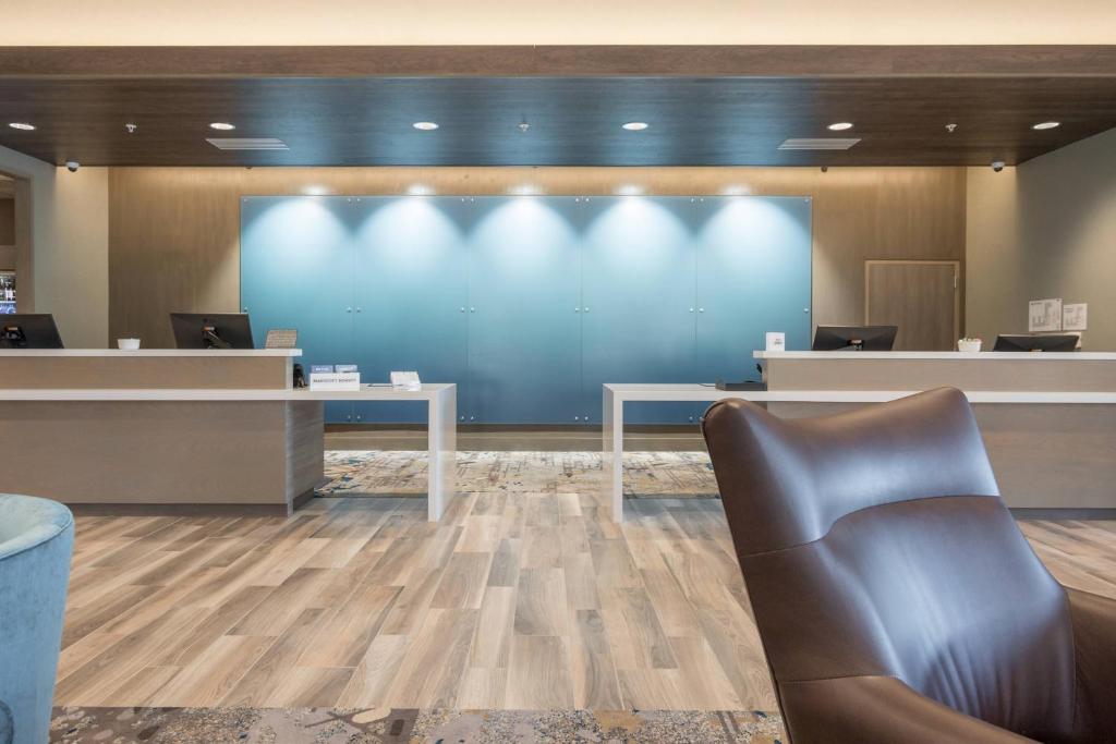 Residence Inn by Marriott San Jose North/Silicon Valley photo