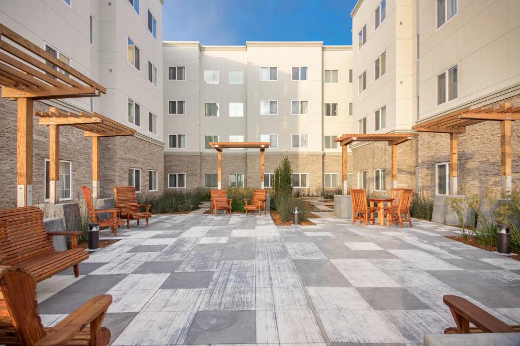 Residence Inn by Marriott San Jose North/Silicon Valley photo