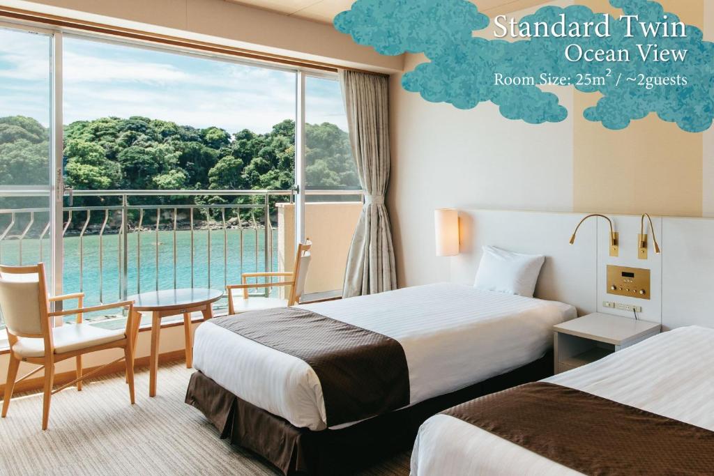 Postel nebo postele na pokoji v ubytování KAMENOI HOTEL Kii-Tanabe