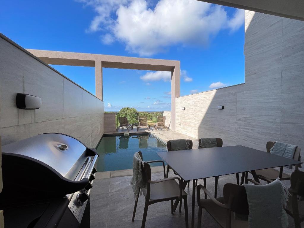 Πισίνα στο ή κοντά στο Pietro Private Villas - Serviced by Pietro Boutique Hotel