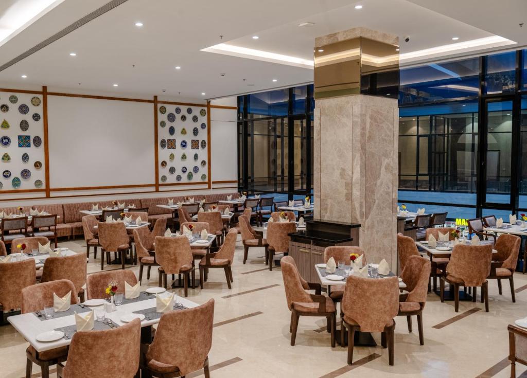 Restaurace v ubytování Sarovar Portico Ajmer