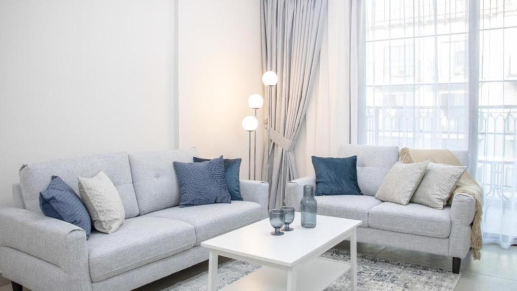 AWS Holiday Homes - Indulge in Elegance, Dubai (prezzi aggiornati per ...