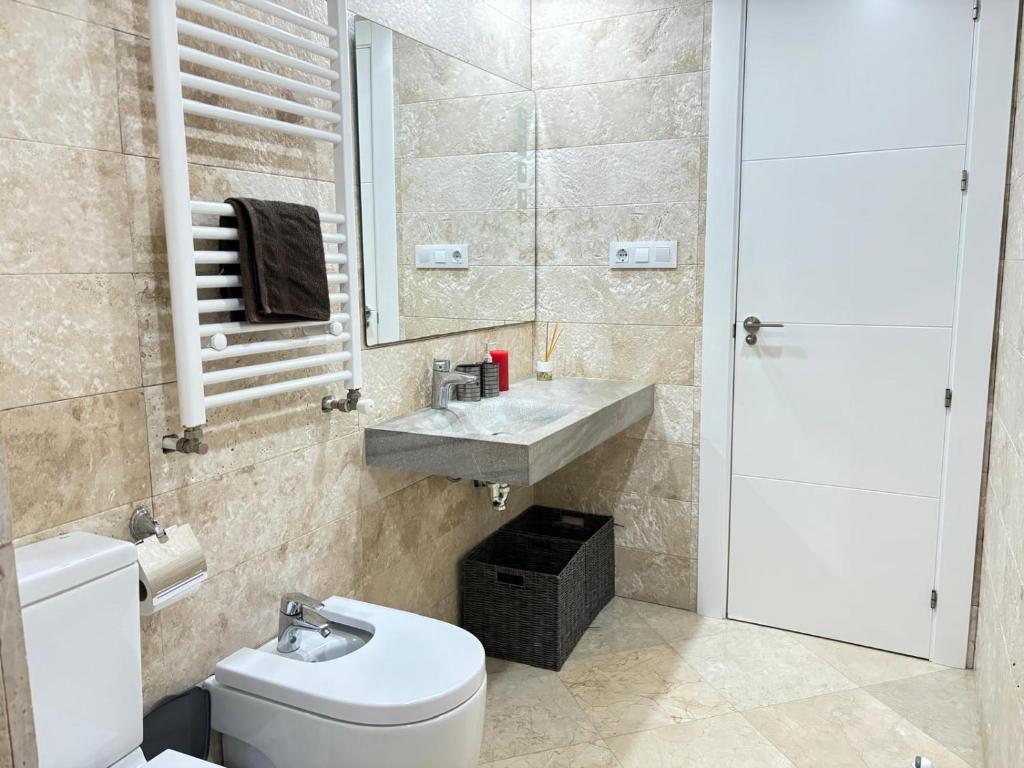 Kúpeľňa v ubytovaní Rentaly Holidays Apartamento Playa Almeria