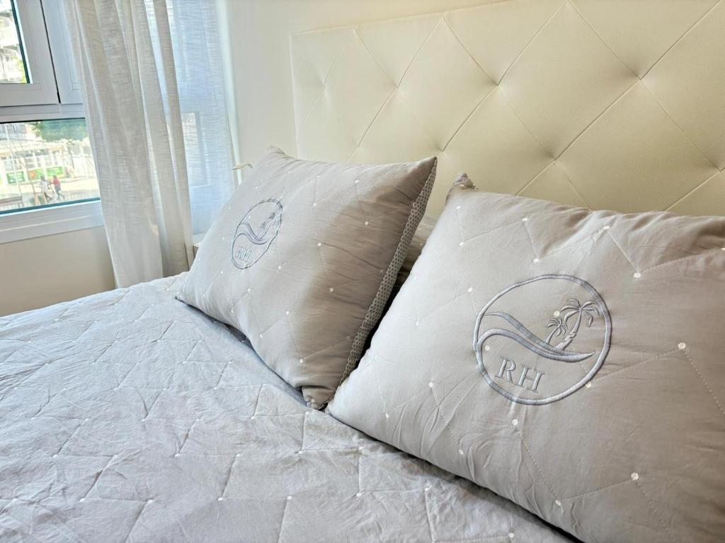 Posteľ alebo postele v izbe v ubytovaní Rentaly Holidays Apartamento Playa Almeria