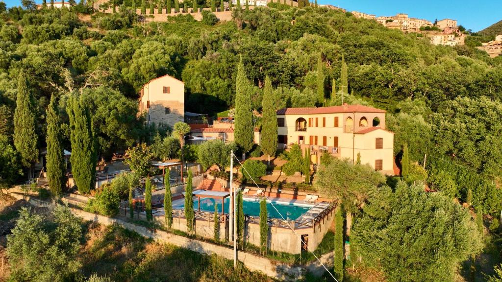 Madonna del Poggio B&B