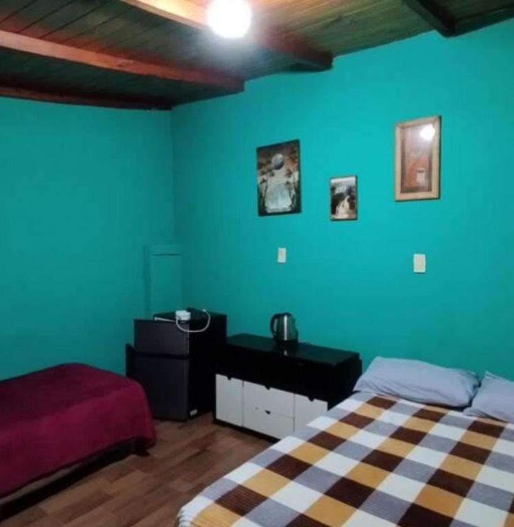 Quarto com Cama de Casal ou 2 de Solteiro