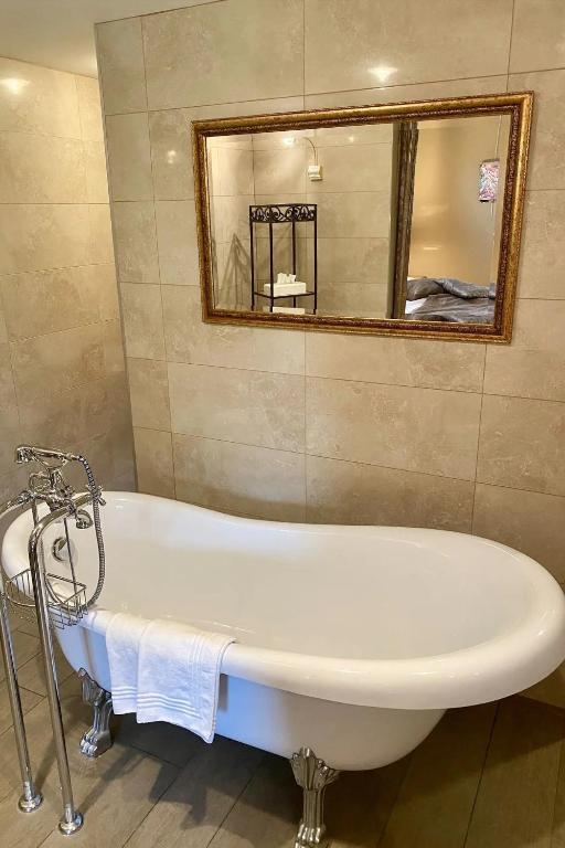 Hotel L'Ami du Chambertin - 套房
