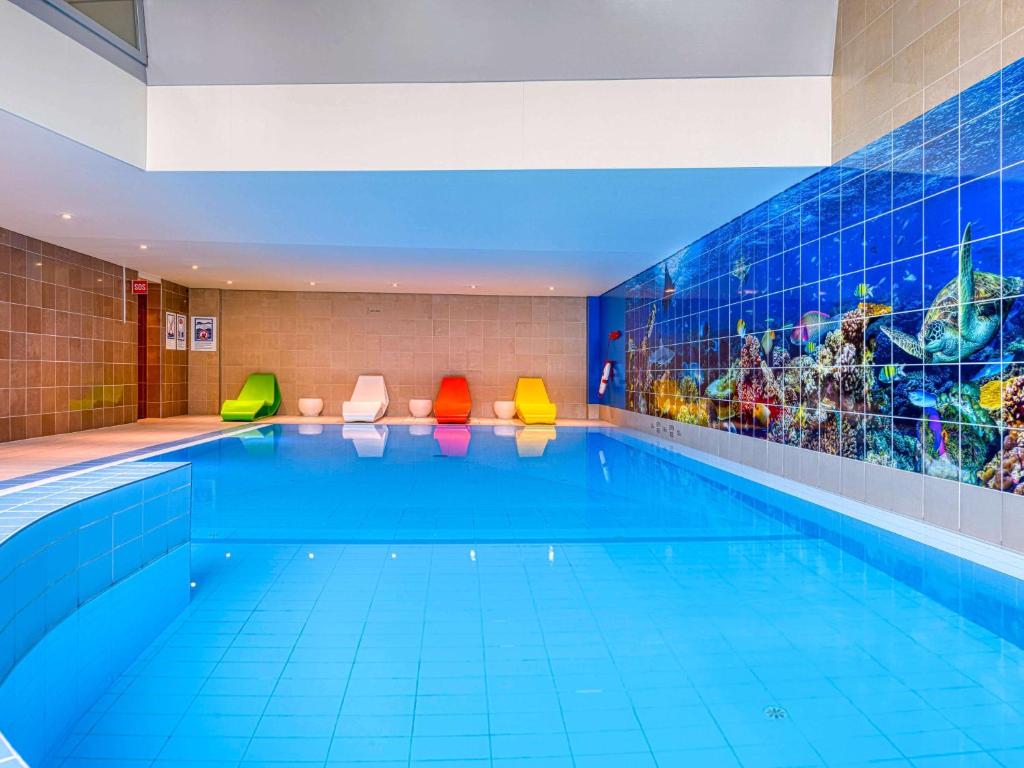 Bazén v ubytování Novotel Zurich City West nebo v jeho okolí