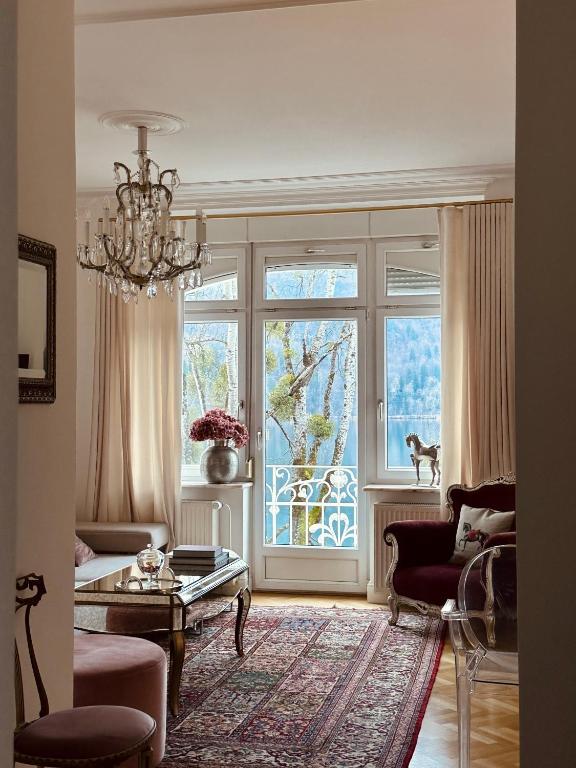 Posezení v ubytování Adora Luxury Hotel