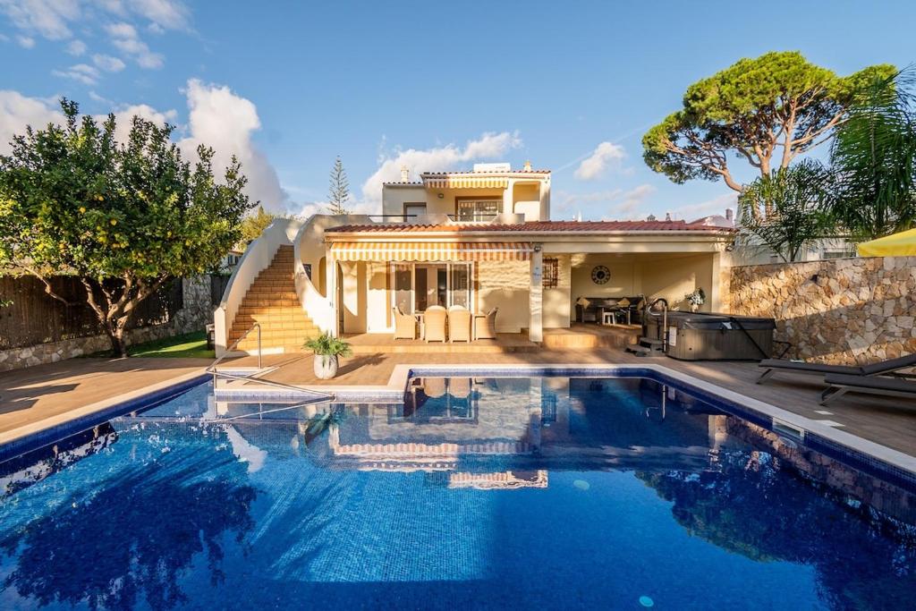 Villa Louanna