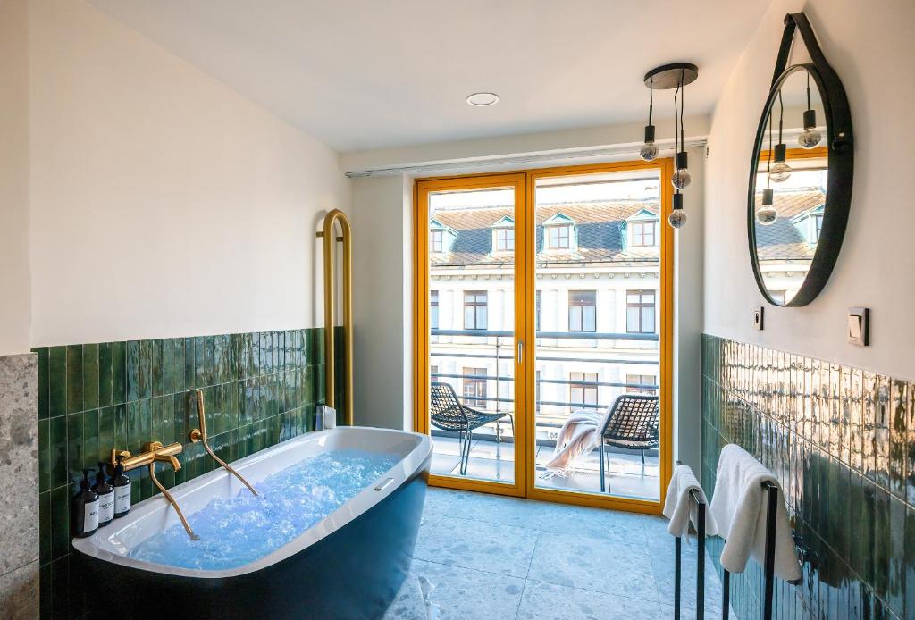 Wenceslas sq SOHO Boutique Hotel & Premium Suites - Resim 6