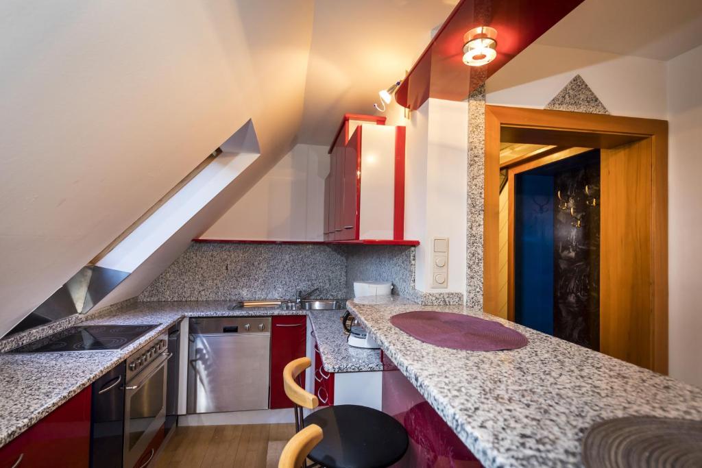 Kuchyň nebo kuchyňský kout v ubytování Apartmenthaus Pastner am Teich