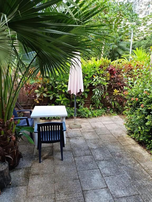 Zahrada ubytování Studio confortable à Schoelcher - 16 m² - Jardin privé
