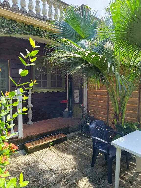 Zahrada ubytování Studio confortable à Schoelcher - 16 m² - Jardin privé