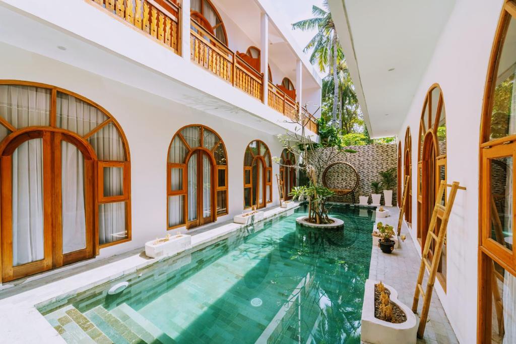 Bazén v ubytování Yulaman Hotel nebo v jeho okolí