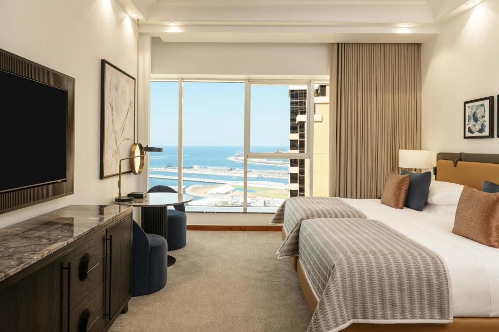 
Superior Deluxe Twin Room With Airport Transfer, High Floor, Breakfast Included 
