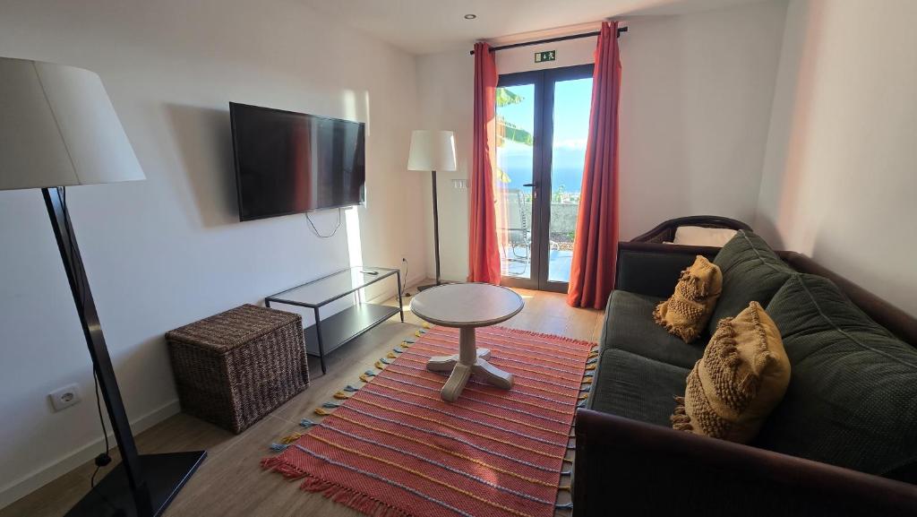 Μια τηλεόραση ή/και κέντρο ψυχαγωγίας στο Vila Loki