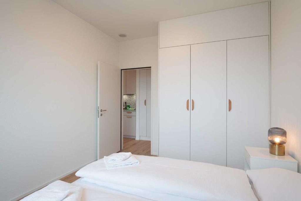 HITrental Letzigrund - Apartment - One Bedroom Apartment With Balcony O