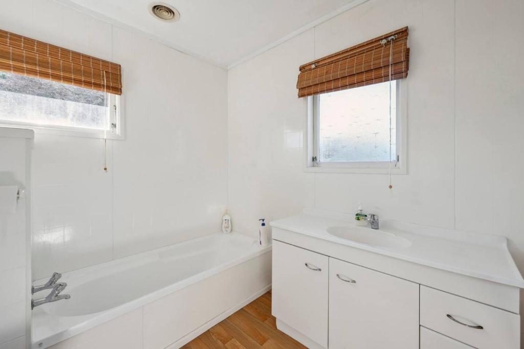 5 Huia street Holiday House - Resim 8