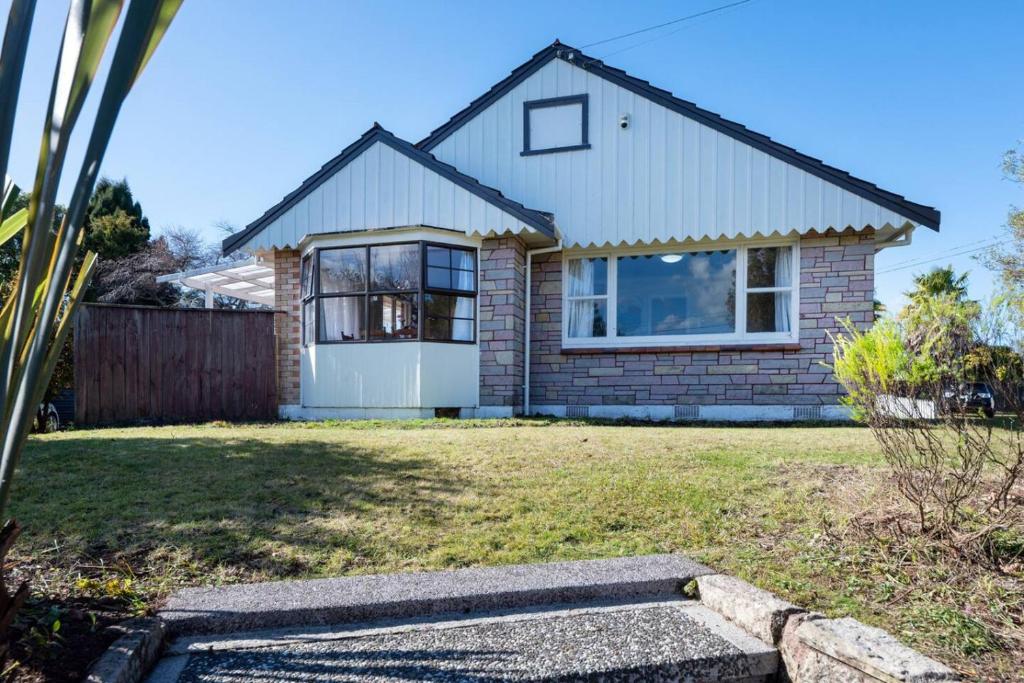 5 Huia street Holiday House - Resim 17