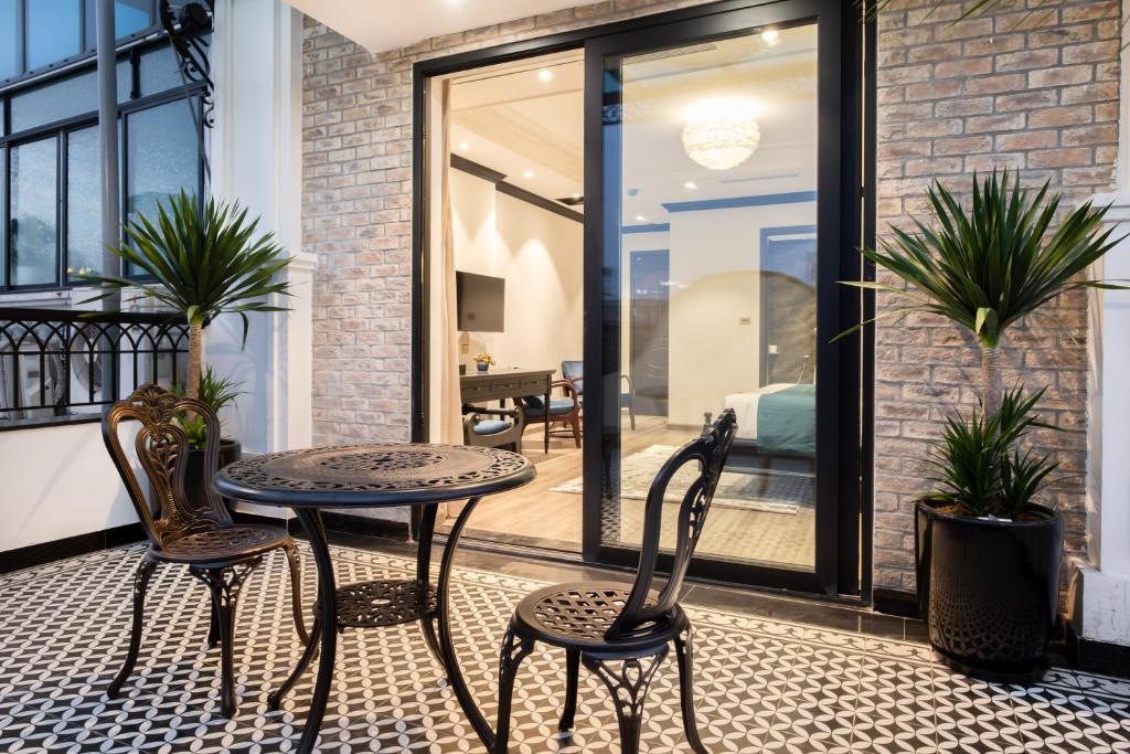 Hanoi Bliss Hotel - 17