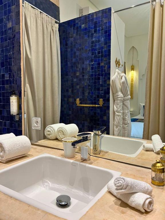 Koupelna v ubytování Riad El Khaeir - Piscine, Hamam & Spa