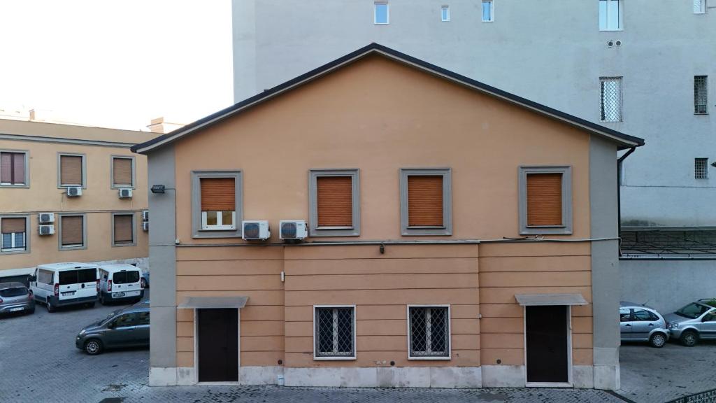 Budova, kde se hotel nachází