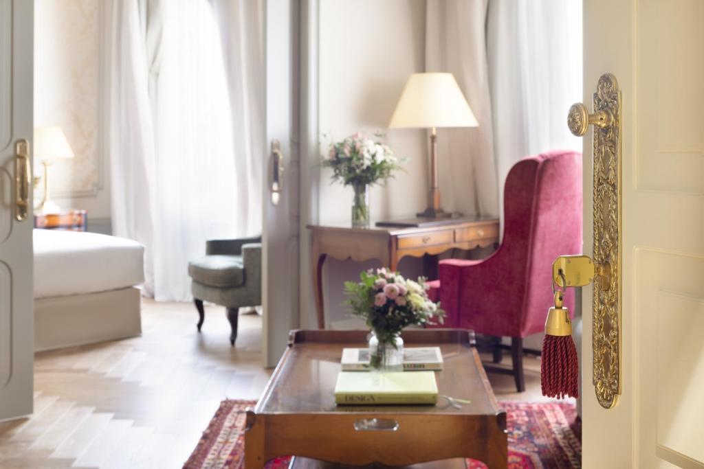 Hotel El Palace Barcelona - Resim 24